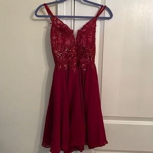 BURGUNDY/RED FORMAL DRESS